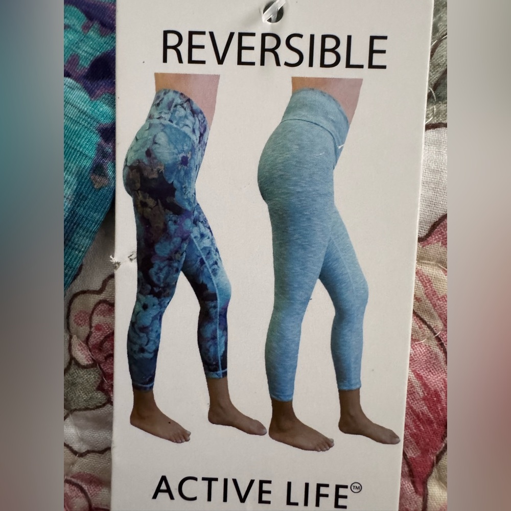 Active Life Floral Reversible Leggings - Picture 2 of 4
